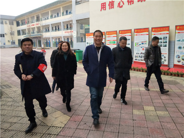 成都彭州市教育局局长周权到彭州市特殊教育学校调研工作