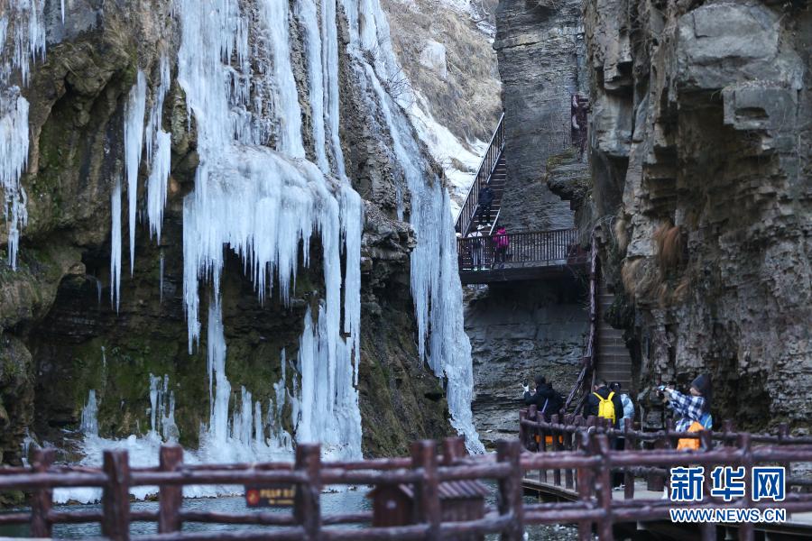 焦作云台山：冬日冰瀑美