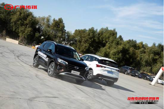 车手请就位 “弯十”总决赛即将开玩