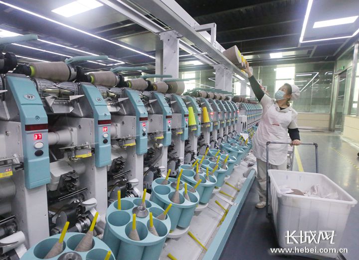 【奪取疫情防控和經濟社會發展雙勝利·記者走基層】網絡招商、千里接人、線上融資、遠程審批……河北清河精準穩妥推進復工復産