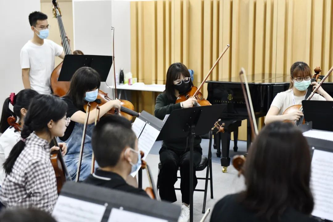 他们天津茱莉亚学院找到了一起玩音乐的伙伴