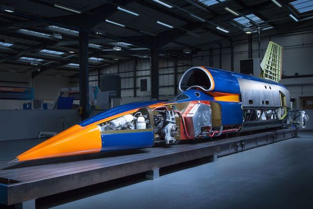 英國超音速賽車亮相 鉛筆外形最高時速1000邁