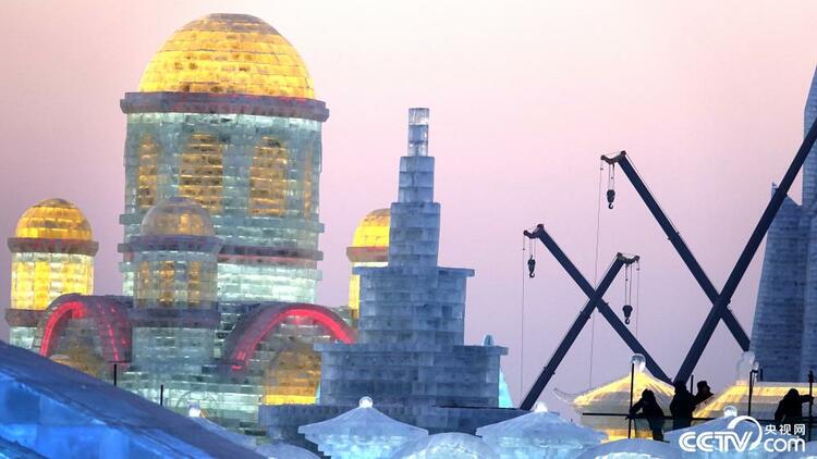 哈尔滨冰雪大世界主体完工