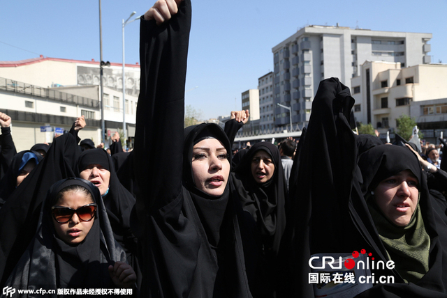 伊朗民眾遊行抗議麥加朝覲踩踏事件