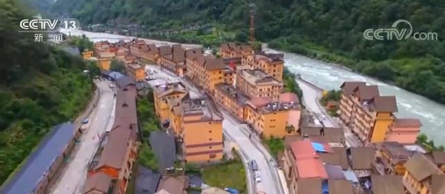 国务院扶贫办：2021年推动脱贫攻坚政策举措和工作体系向乡村振兴平稳过渡