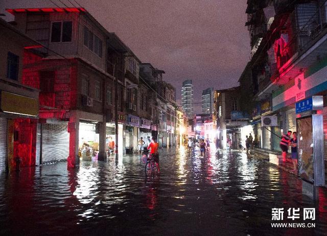 台风“杜鹃”在福建莆田登陆 福建沿海局部有特大暴雨