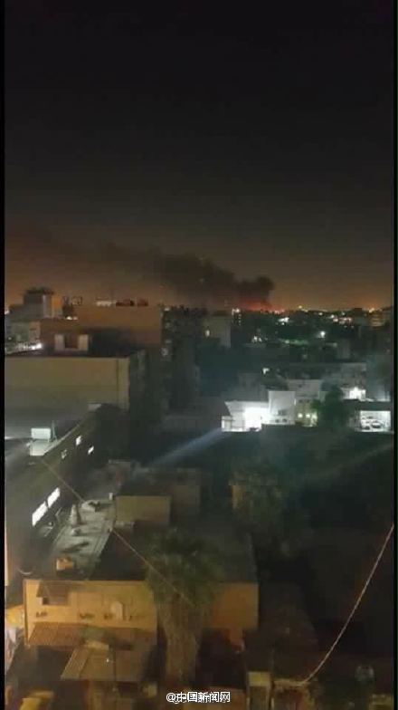 伊拉克首都遭汽車炸彈襲擊 至少10人死傷 伊拉克首都遭汽車炸彈襲擊 至少10人死傷