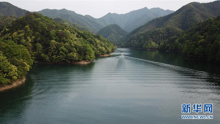 安徽黄山:秀美太平湖