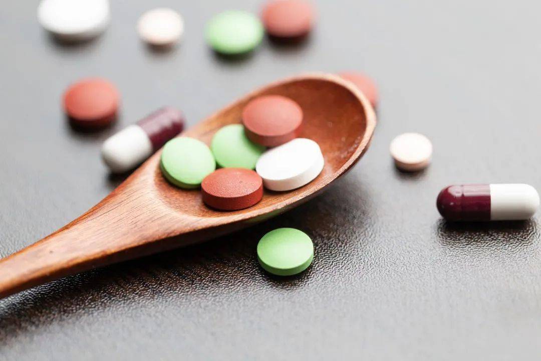 辟谣 | 饭前服药等于空腹服药？这些年你吃药吃对了吗？