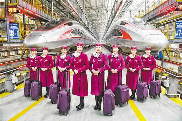 成渝高鐵復興號今日首發 成渝高鐵復興號今日首發