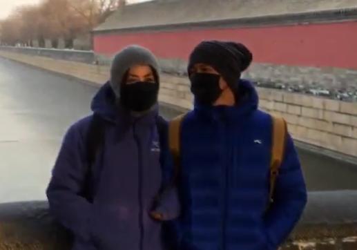 王菲谢霆锋游故宫旧照流出 老夫老妻般恩爱_娱乐_腾讯网