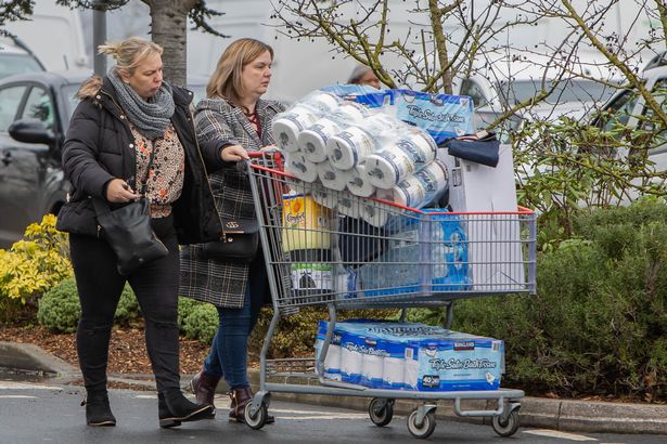 多国颁布“禁令” 英国沦为“孤岛” 英国提前尝到“硬脱欧”的滋味