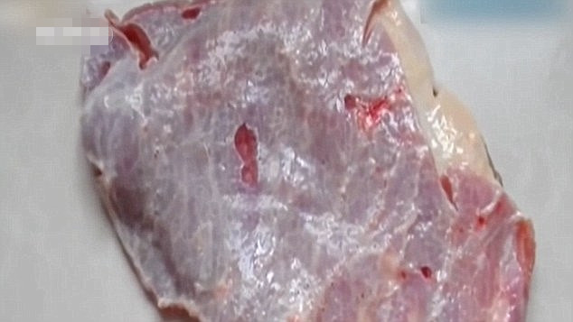 外媒曝光廣州餐館“僵屍魚” 被煮熟後仍在盤中抽搐蠕動