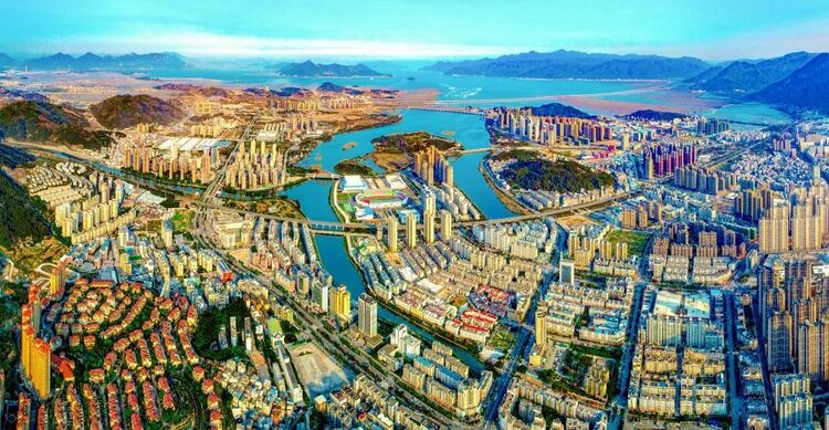 城市蝶变满目新