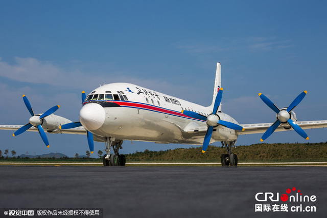 中国摄影师体验高丽航空飞行 揭秘朝鲜飞机内景