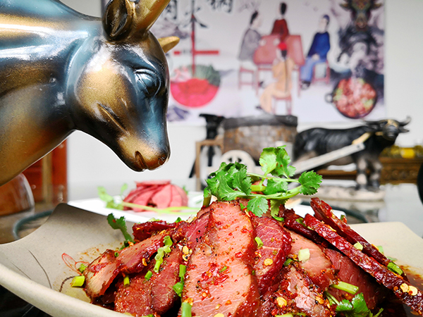 肉牛产业铺平致富奔康路_fororder_筠连干巴牛肉-摄影-何运