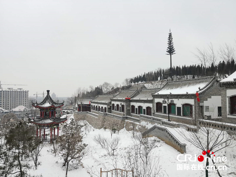 原创【CRI看山西-列表】【焦点图】【三晋大地-阳泉】新春走基层：阳泉桃林沟打造梦幻桃林光影盛宴