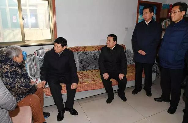 >>正文  1月8日上午,河北省委常委,石家庄市委书记邢国辉专程到正定县