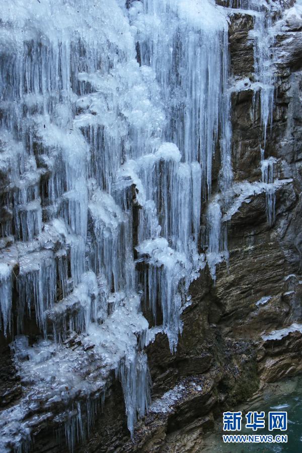 焦作云台山：冬日冰瀑美