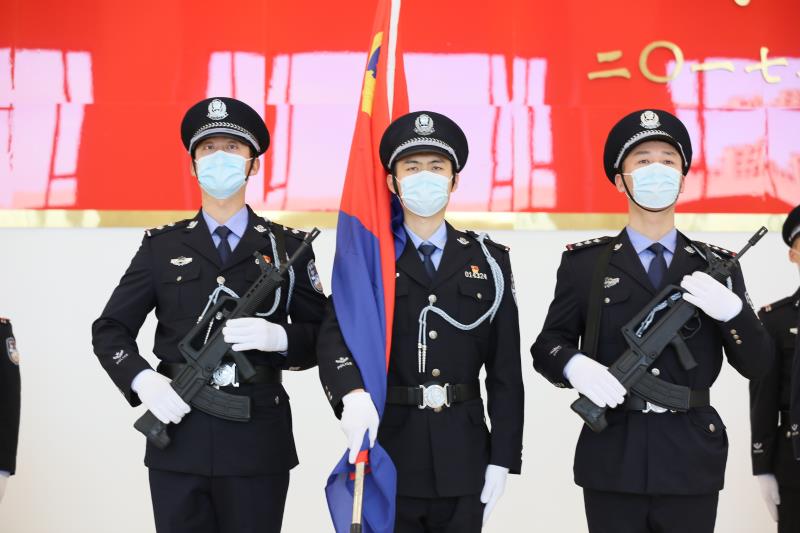 山西太原市公安局舉行中國人民警察節慶祝活動宣誓儀式