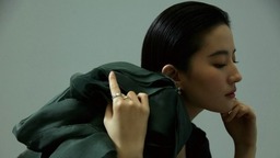 刘亦菲登Vogue封面 从心出发温柔的力量更强大