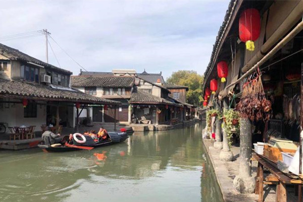 บรรยากาศตรุษจีนเริ่มเข้มข้น_fororder_腊肉 (2)_副本