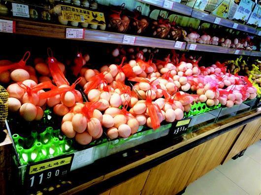 【健康（图片+摘要）】山东菜价上涨 蛋价居高不下短期难降价