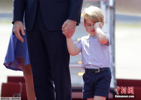 英乔治小王子将迎开学第一天