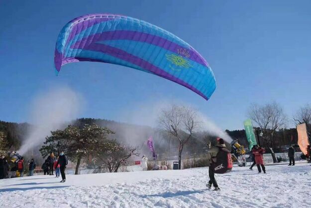 山东首家雪乡主题度假区“跑马岭·齐鲁雪乡”正式开业