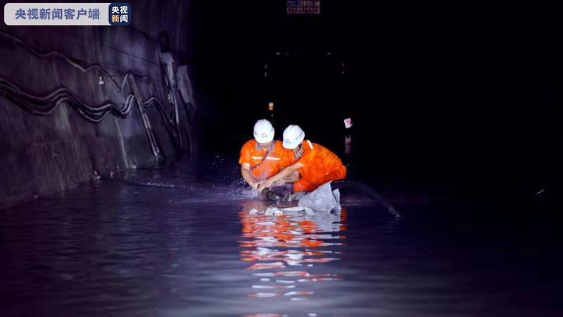 中老鐵路國內段最長單線隧道貫通 國內段隧道工程已完成99.4%