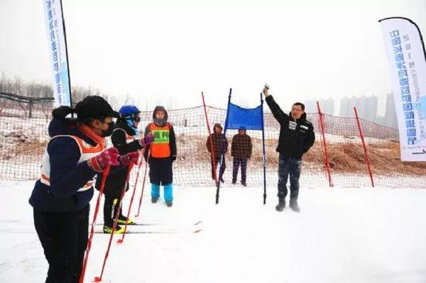 長春市舉辦越野滑雪比賽 縱享冰雪盛宴