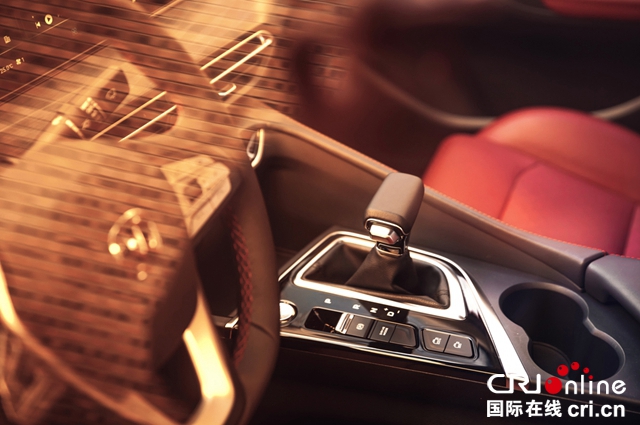 汽车频道【供稿】【资讯】预售在即 逸动PLUS全面焕新 火力全开