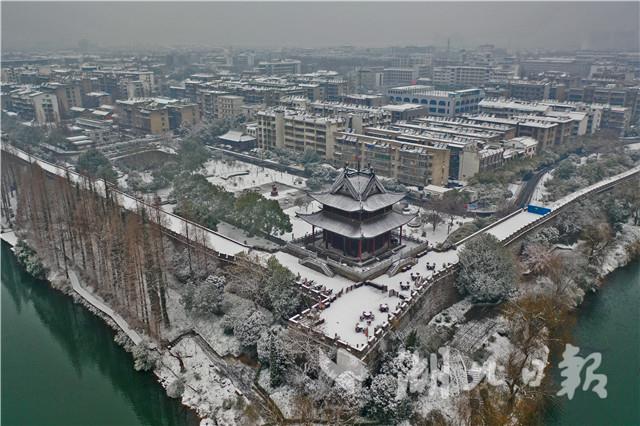 襄阳降下2019年第一场雪