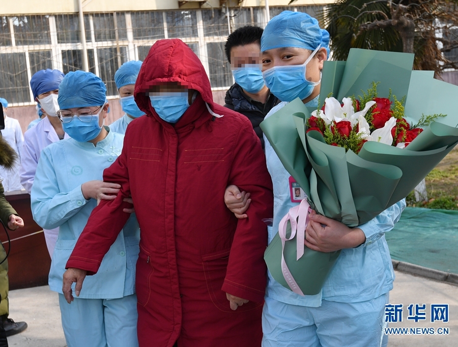 【焦点图-大图】【移动端-轮播图】郑州市第六人民医院最后2名新冠肺炎确诊患者治愈出院