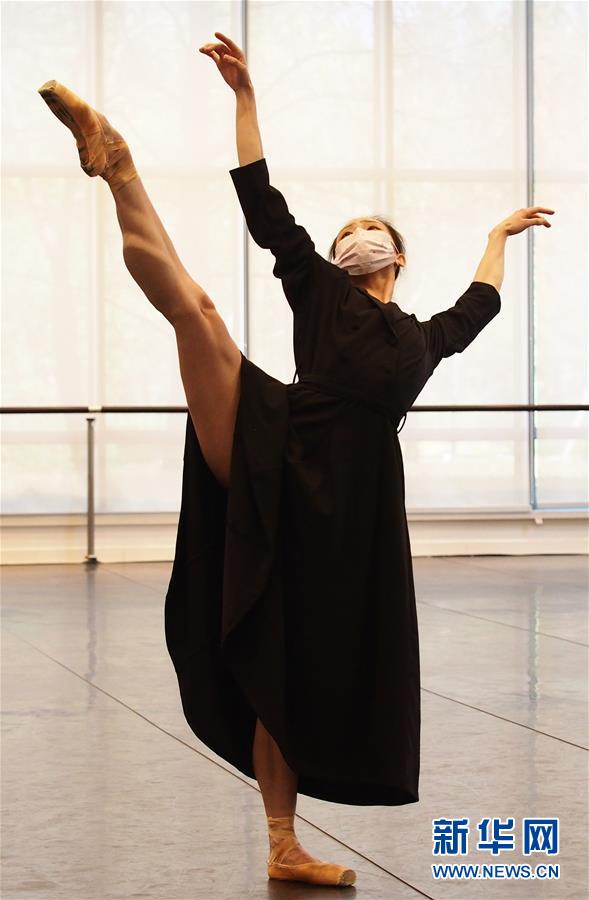上海芭蕾舞团排练新作致敬“逆行者”