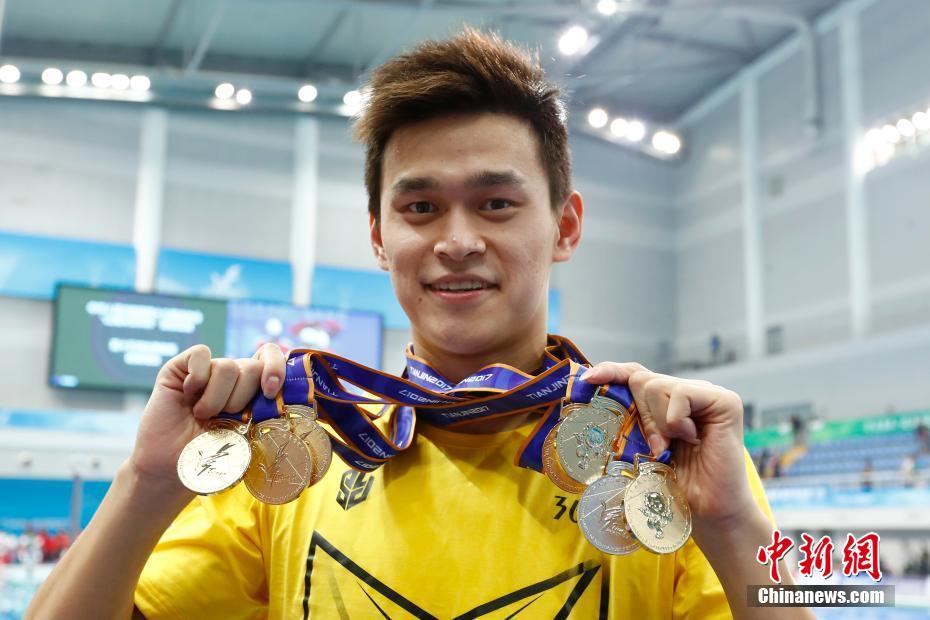 完美收官!孙杨接力再夺冠成就全运会六金王 完美收官!孙杨接力再夺冠成就全运会六金王