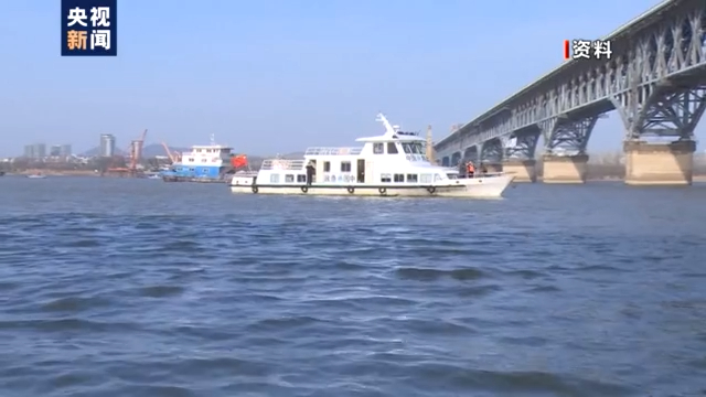渔民上岸 江豚“回家” 从“微笑精灵”看长江生态兴衰