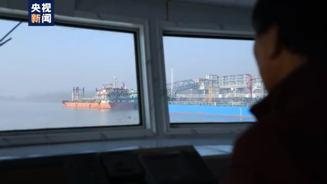 渔民上岸 江豚“回家” 从“微笑精灵”看长江生态兴衰