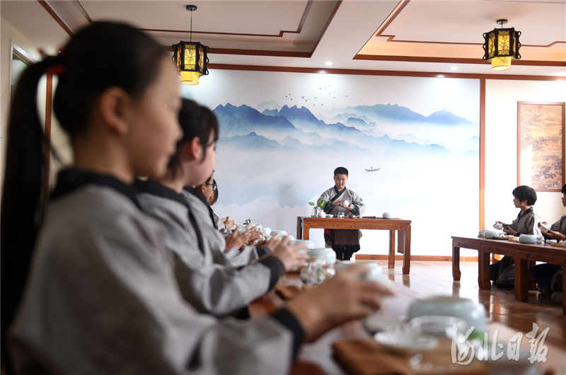 河北隆堯：茶文化進校園