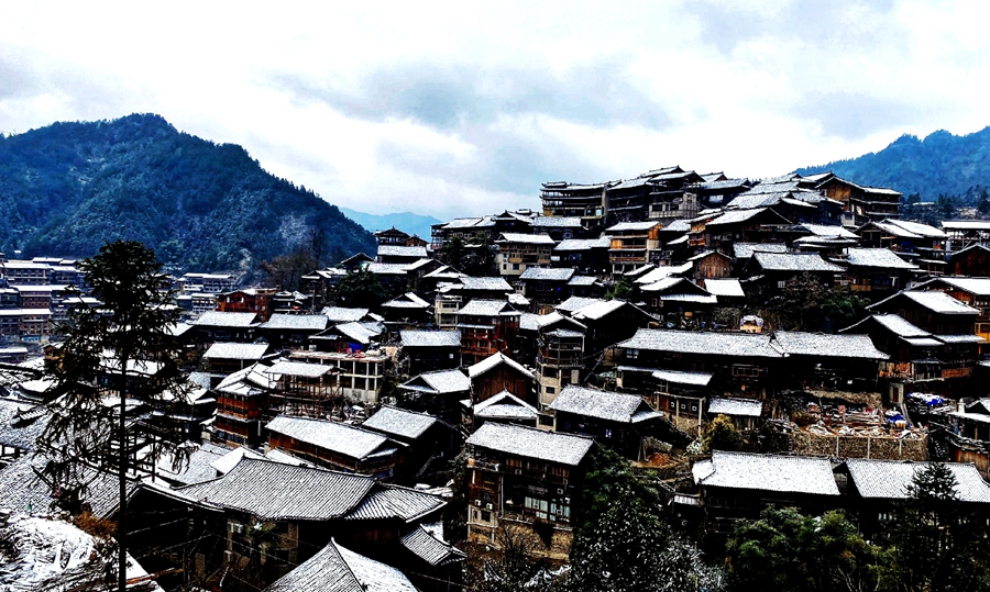 贵州西江千户苗寨：雪景迷人（组图）