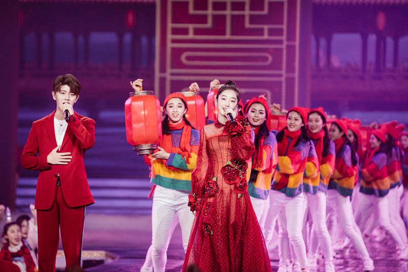 北京卫视元宵晚会 人气花旦蒋梦婕甜美献唱