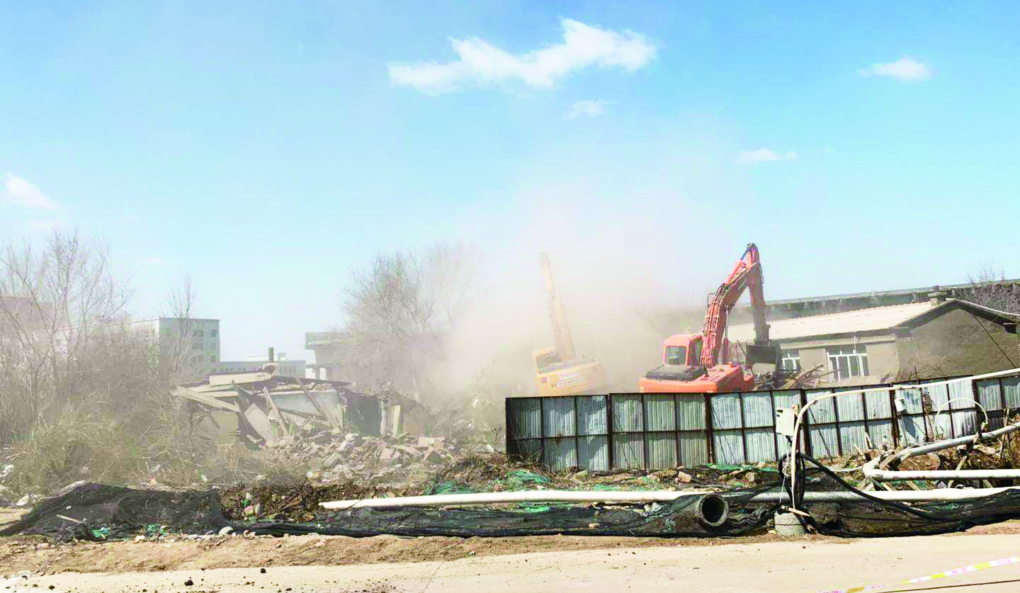 長春汽開區依法拆除軌道交通2號線西延線建設障礙