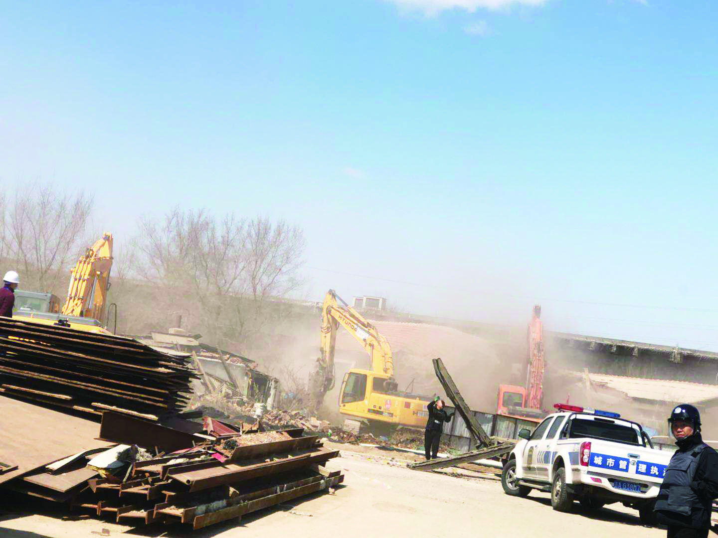 長春汽開區依法拆除軌道交通2號線西延線建設障礙