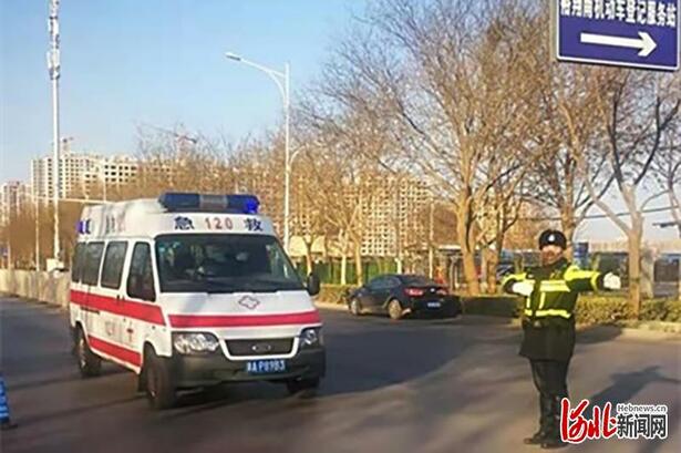 石家庄警务执勤人员24小时坚守 优先保障4类车辆通行