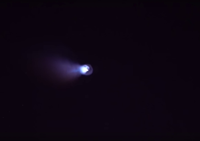 洛杉矶上空现“UFO” 美军证实为导弹试射