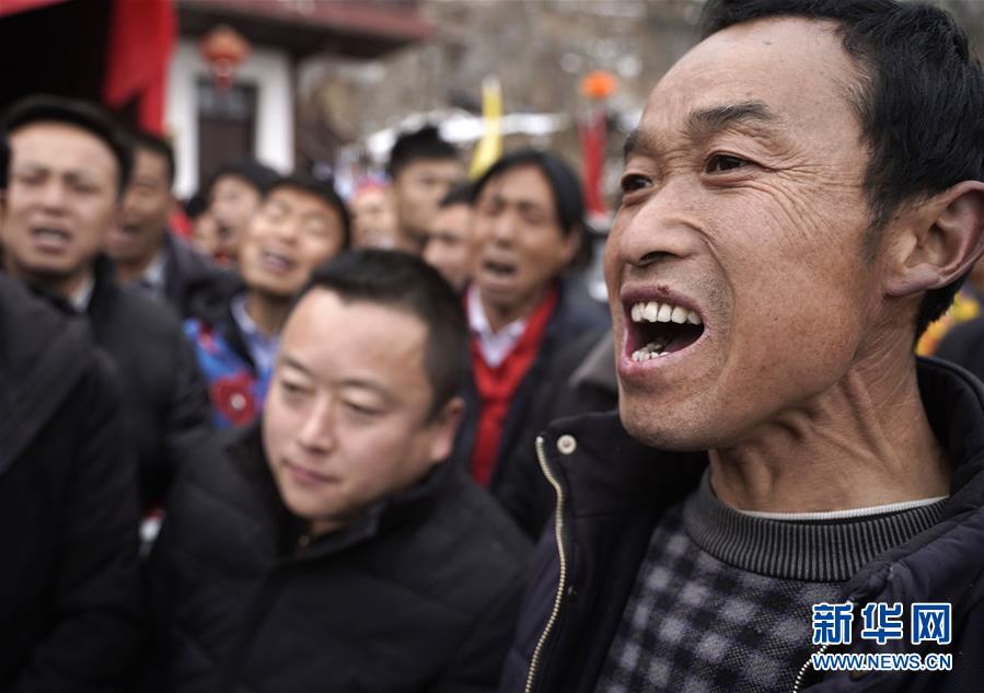 甘肃陇南：山村社火庆丰年