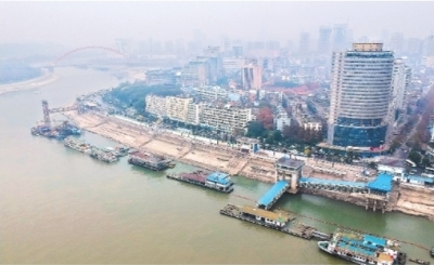 长江大保护武汉再行动 两江核心区过半码头两个月内消失