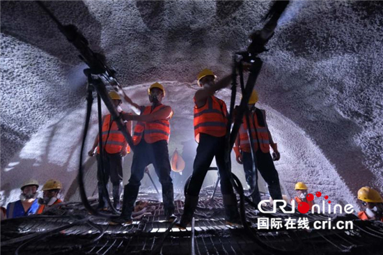 中国缅甸国际铁路大通道 大瑞铁路刷新亚洲铁路隧道施工记录_fororder_2