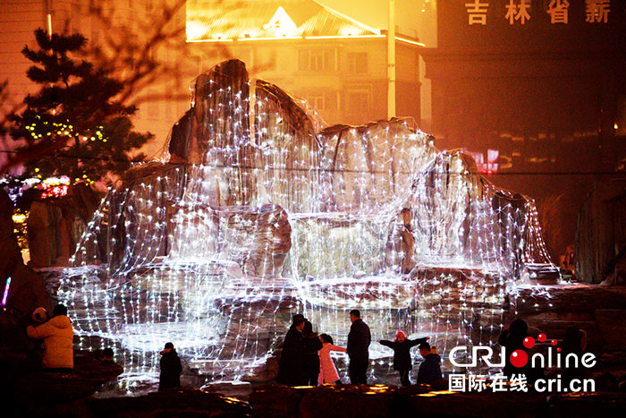 02【吉林】【原創】【CRI看吉林(標題+摘要)】【圖説吉林】【白山松水(小圖185 105)】【關東黑土(長春)】【移動版(列表)】【移動版(圖)】正月十五 長春喜迎“雪打燈” 02【吉林】【原創】【CRI看吉林(標題+摘要)】【圖説吉林】【白山松水(小圖185 105)】【關東黑土(長春)】【移動版(列表)】【移動版(圖)】正月十五 長春喜迎“雪打燈”