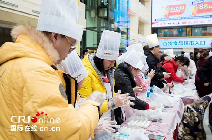 02【吉林】【原創】【CRI看吉林(標題+摘要)】【圖説吉林】【白山松水(小圖185 105)】【關東黑土(長春)】【移動版(列表)】【移動版(圖)】正月十五 長春喜迎“雪打燈” 02【吉林】【原創】【CRI看吉林(標題+摘要)】【圖説吉林】【白山松水(小圖185 105)】【關東黑土(長春)】【移動版(列表)】【移動版(圖)】正月十五 長春喜迎“雪打燈”